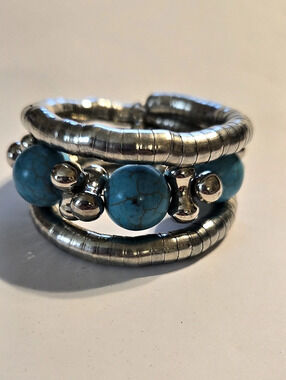 Turquoise Beaded Coil Bracelet in Turquoise & Silver